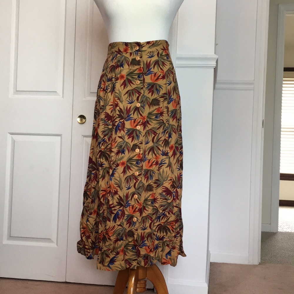 VINTAGE high wasted long skirt 🌿